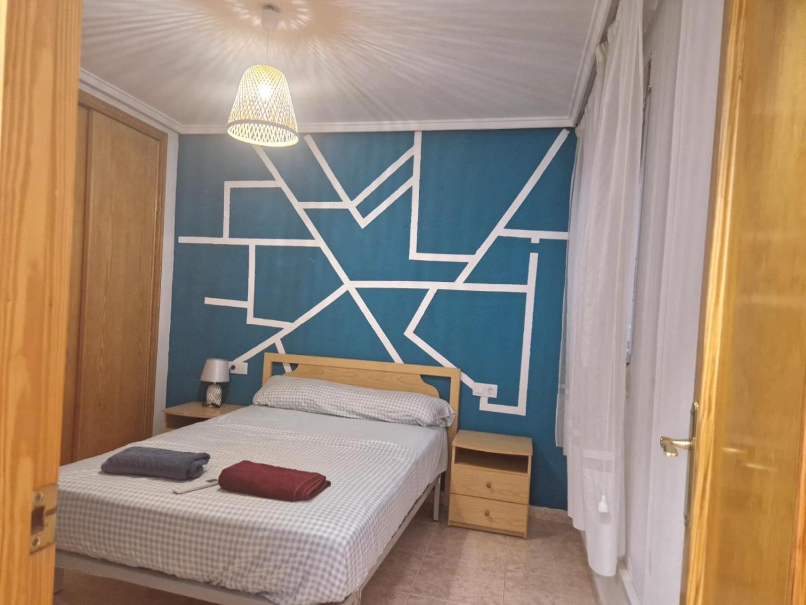Modern Apartment 3Mins Walk To Playa Del Cura Beach Торевьиа Экстерьер фото